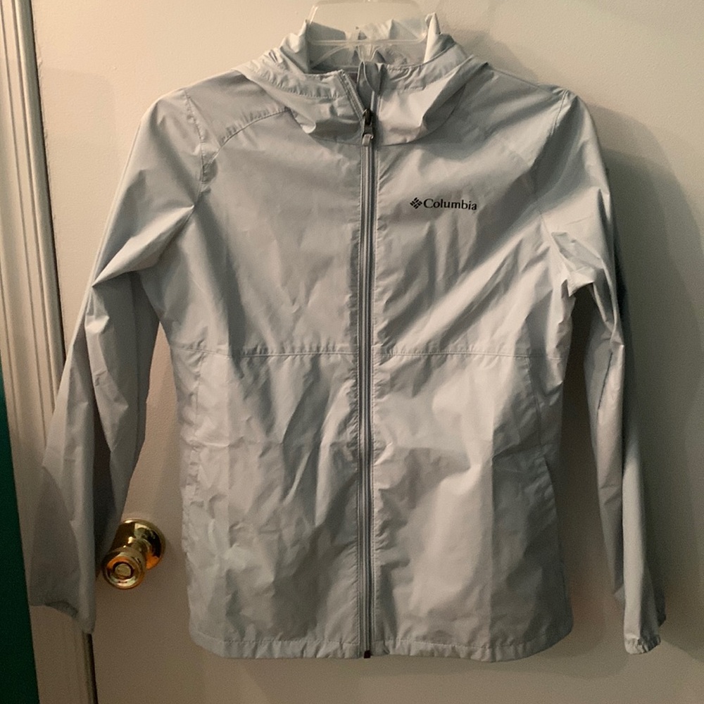 Girls size L (14/16) Columbia unlined rain jacket. Excellent-like new.